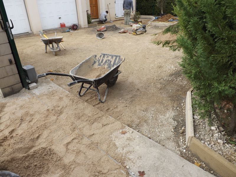 Avant : Réalisation Exterieur - pavé Garnnot - Image 1